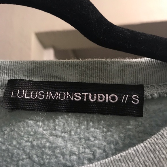 Vici-Day Off Sweatshirt - Picture 2 of 3